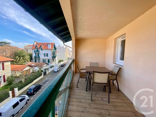 Afficher la photo en grand Appartement T2 à vendre - 2 pièces - 43.0 m2 - BIARRITZ - 64 - AQUITAINE - Century 21 Berritzea