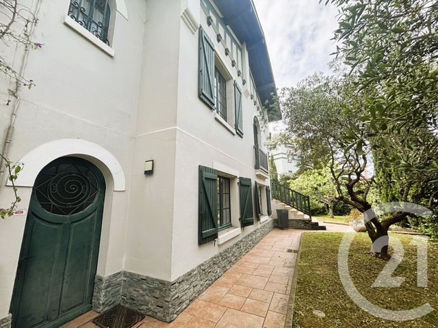 Afficher la photo en grand maison à vendre - 8 pièces - 211.0 m2 - BIARRITZ - 64 - AQUITAINE - Century 21 Berritzea