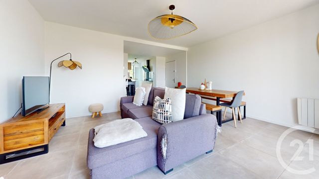 Afficher la photo en grand Appartement à vendre - 4 pièces - 78.04 m2 - MOUGUERRE - 64 - AQUITAINE - Century 21 Berritzea