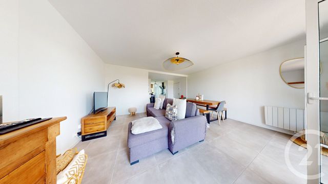 Afficher la photo en grand Appartement à vendre - 4 pièces - 78.04 m2 - MOUGUERRE - 64 - AQUITAINE - Century 21 Berritzea