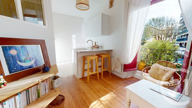 Appartement F1 à vendre ST JEAN DE LUZ