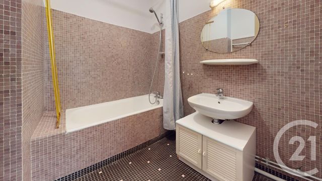 Afficher la photo en grand Appartement F2 à vendre - 2 pièces - 45.59 m2 - BIARRITZ - 64 - AQUITAINE - Century 21 Berritzea