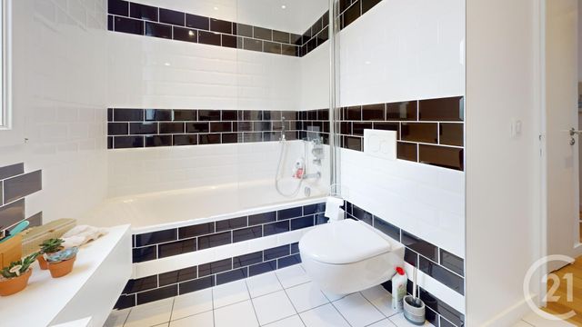 Appartement F4 à vendre - 4 pièces - 99.05 m2 - BIARRITZ - 64 - AQUITAINE - Century 21 Berritzea