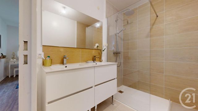 Appartement T3 à vendre - 3 pièces - 65.17 m2 - BAYONNE - 64 - AQUITAINE - Century 21 Berritzea