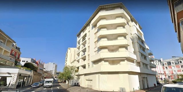 Appartement F3 à louer - 3 pièces - 54.54 m2 - BIARRITZ - 64 - AQUITAINE - Century 21 Berritzea