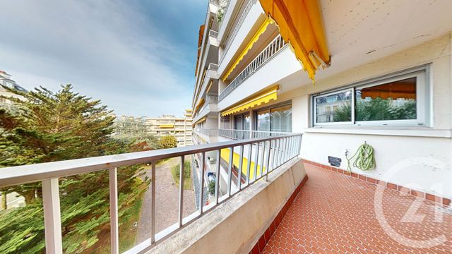 Appartement F3 à vendre - 3 pièces - 76.38 m2 - BIARRITZ - 64 - AQUITAINE - Century 21 Berritzea
