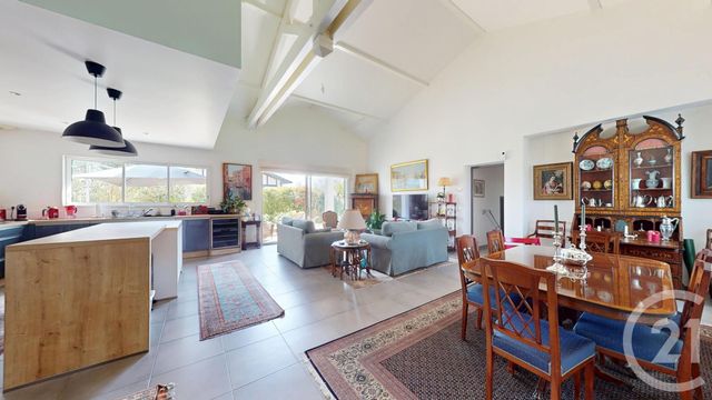 maison à vendre - 5 pièces - 143.12 m2 - ARCANGUES - 64 - AQUITAINE - Century 21 Berritzea