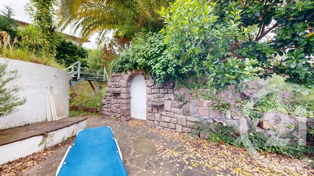 maison à vendre - 5 pièces - 191.11 m2 - BIARRITZ - 64 - AQUITAINE - Century 21 Berritzea