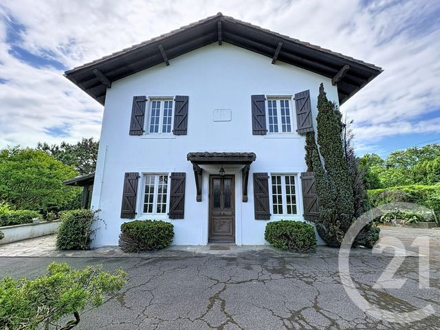 maison à vendre - 8 pièces - 181.34 m2 - ARCANGUES - 64 - AQUITAINE - Century 21 Berritzea