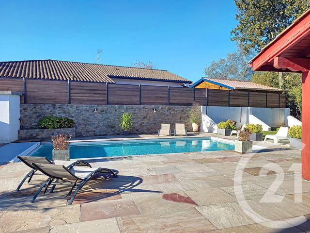 maison à vendre - 9 pièces - 246.0 m2 - ST PIERRE D IRUBE - 64 - AQUITAINE - Century 21 Berritzea