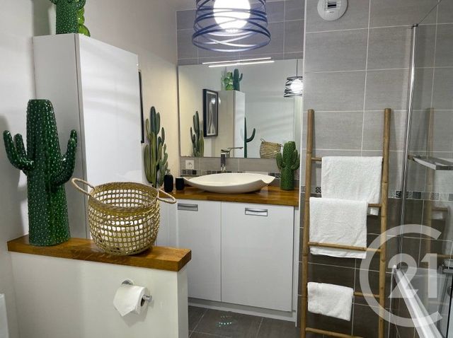 Appartement T2 à vendre - 2 pièces - 45.56 m2 - ANGLET - 64 - AQUITAINE - Century 21 Berritzea