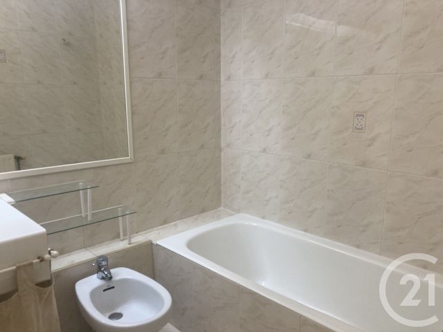 Appartement F2 à louer - 2 pièces - 56.83 m2 - BAYONNE - 64 - AQUITAINE - Century 21 Berritzea