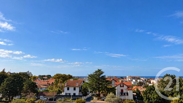 Appartement F3 bis à vendre - 4 pièces - 92.76 m2 - BIARRITZ - 64 - AQUITAINE - Century 21 Berritzea