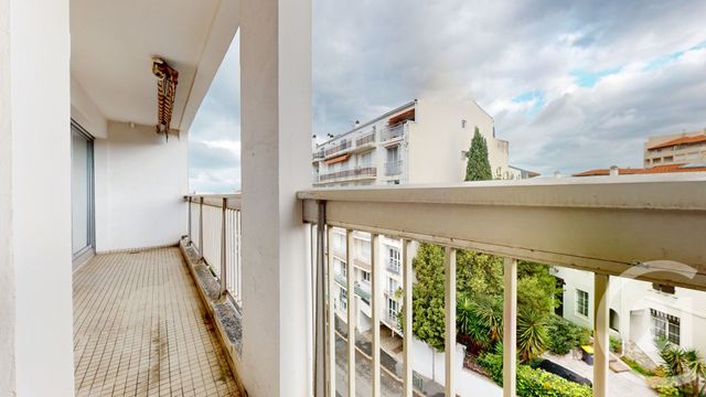 Appartement F2 à vendre - 2 pièces - 54.81 m2 - BIARRITZ - 64 - AQUITAINE - Century 21 Berritzea