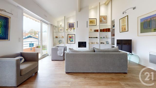 Afficher la photo en grand Appartement F4 à vendre - 4 pièces - 93.37 m2 - BIARRITZ - 64 - AQUITAINE - Century 21 Berritzea