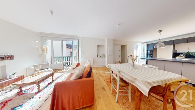 Afficher la photo en grand Appartement T4 à vendre - 4 pièces - 95.0 m2 - BIARRITZ - 64 - AQUITAINE - Century 21 Berritzea